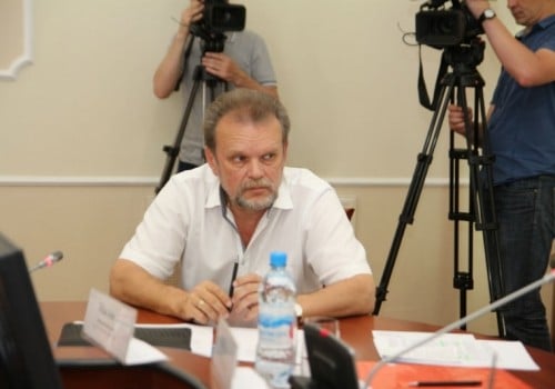 Зарплата начальника омского ПАТП Маслика почти 200 тысяч. Интересно за что?