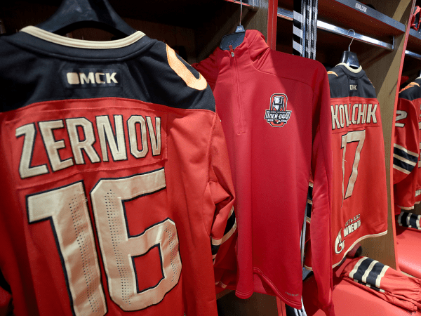 
        ПОДСЛУШАНО: старт плей-офф «Авангарда» | первый матч серии с «Автомобилистом» (ВИДЕО)
      