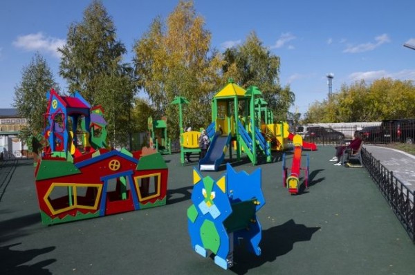 На 52 общественных территориях Омской области появятся детские площадки На 52 общественных территориях Омской области появятся детские площадки