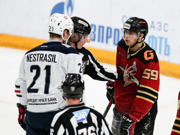 «После таких овертаймов на два года стареешь». Хартли, Шарипзянов и Толчинский после 2 матча 1/2 финала (ВИДЕО)
«После таких овертаймов на два года стареешь». Хартли, Шарипзянов и Толчинский после 2 матча 1/2 финала (ВИДЕО)