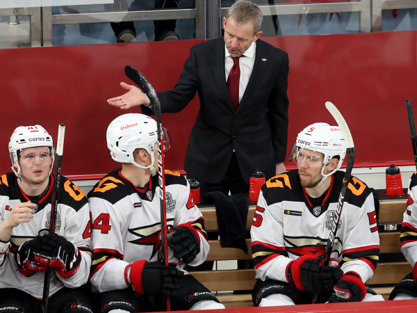 
        Ковальчук решает во втором овертайме! «Авангард» победил «Автомобилист» в четвёртом матче серии
      