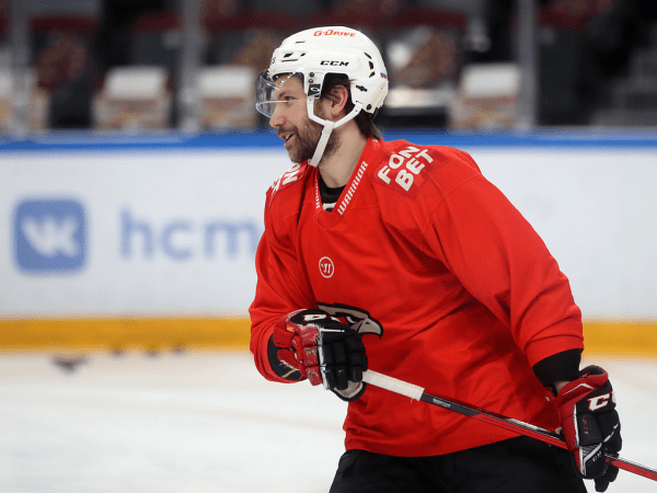 
        Бороться и проявлять характер | Алексей Емелин и Павел Дедунов перед третьей игрой серии с «Металлургом» (ВИДЕО+ФОТО)
      