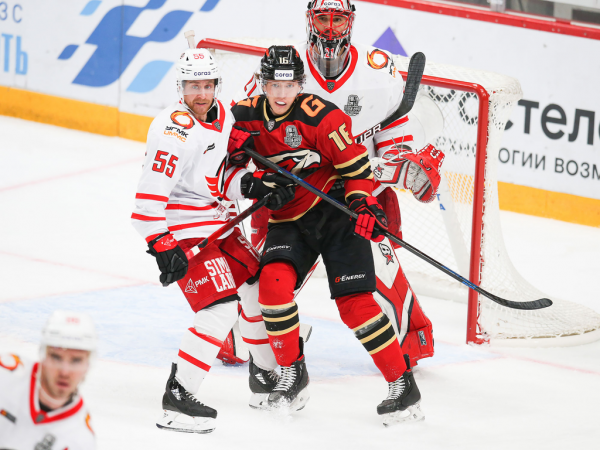 
        Прошли первый раунд плей-офф! «Авангард» победил «Автомобилист» в пятом матче серии
      