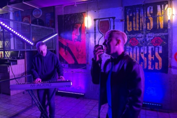 Группа из Омска записывает каверы с музыкантами со всего мира