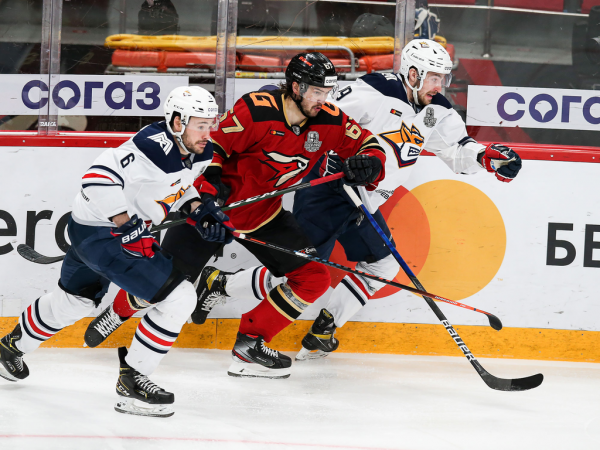 «После таких овертаймов на два года стареешь». Хартли, Шарипзянов и Толчинский после 2 матча 1/2 финала (ВИДЕО)
«После таких овертаймов на два года стареешь». Хартли, Шарипзянов и Толчинский после 2 матча 1/2 финала (ВИДЕО)