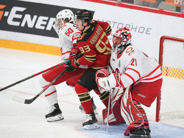 
        ПОДСЛУШАНО: старт плей-офф «Авангарда» | первый матч серии с «Автомобилистом» (ВИДЕО)
      