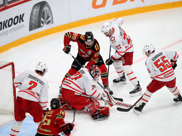 
        ПОДСЛУШАНО: старт плей-офф «Авангарда» | первый матч серии с «Автомобилистом» (ВИДЕО)
      