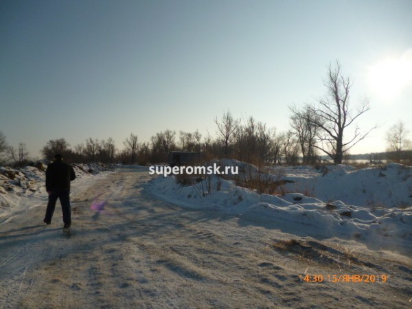 Жители омского села изгнали «черных старателей», разворотивших целый остров