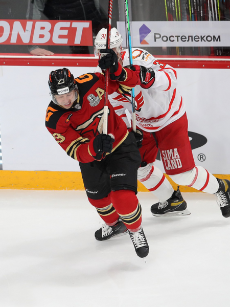 
        ПОДСЛУШАНО: старт плей-офф «Авангарда» | первый матч серии с «Автомобилистом» (ВИДЕО)
      