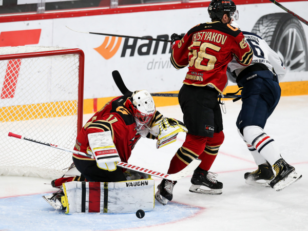 «После таких овертаймов на два года стареешь». Хартли, Шарипзянов и Толчинский после 2 матча 1/2 финала (ВИДЕО)
«После таких овертаймов на два года стареешь». Хартли, Шарипзянов и Толчинский после 2 матча 1/2 финала (ВИДЕО)