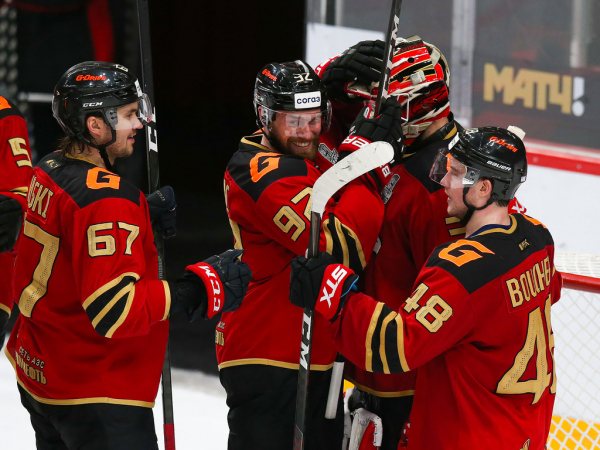 
        Прошли первый раунд плей-офф! «Авангард» победил «Автомобилист» в пятом матче серии
      