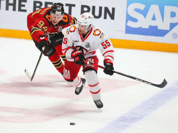 
        Прошли первый раунд плей-офф! «Авангард» победил «Автомобилист» в пятом матче серии
      