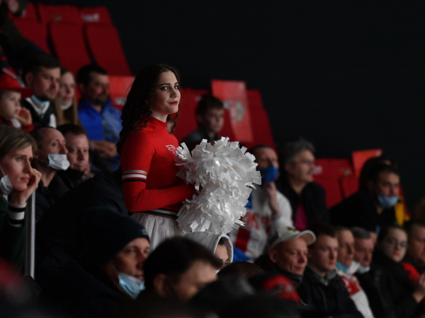 Хет-трик Найта выводит вперёд в серии! «Авангард» всухую победил «Магнитку» в пятом матче
Хет-трик Найта выводит вперёд в серии! «Авангард» всухую победил «Магнитку» в пятом матче