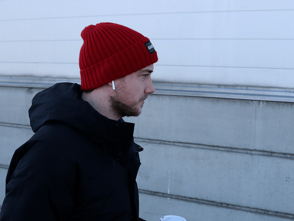 
        «Сухарь» Грубеца и три гола! «Авангард» победил «Металлург» в третьем матче серии
      