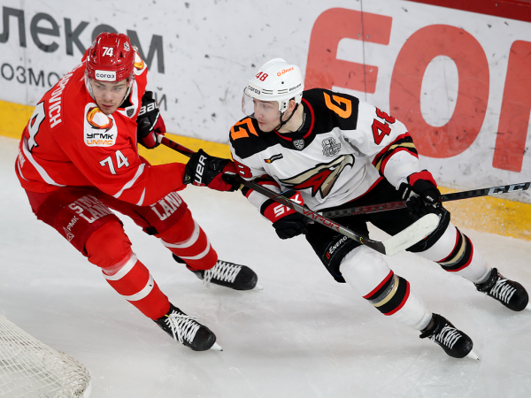 
        Ковальчук решает во втором овертайме! «Авангард» победил «Автомобилист» в четвёртом матче серии
      