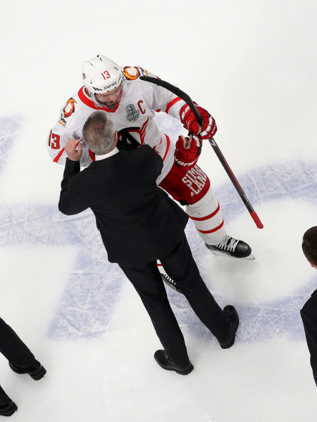 
        Прошли первый раунд плей-офф! «Авангард» победил «Автомобилист» в пятом матче серии
      