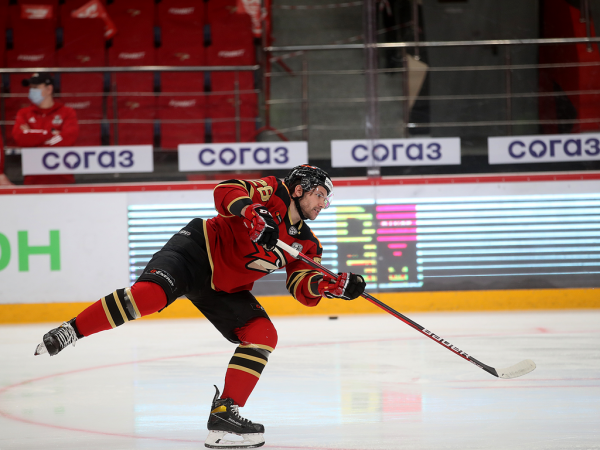 
        ПОДСЛУШАНО: старт плей-офф «Авангарда» | первый матч серии с «Автомобилистом» (ВИДЕО)
      