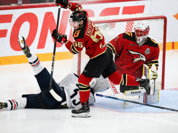 Толчинский приносит победу в овертайме! «Авангард» сравнял счёт в серии с «Магниткой»
Толчинский приносит победу в овертайме! «Авангард» сравнял счёт в серии с «Магниткой»