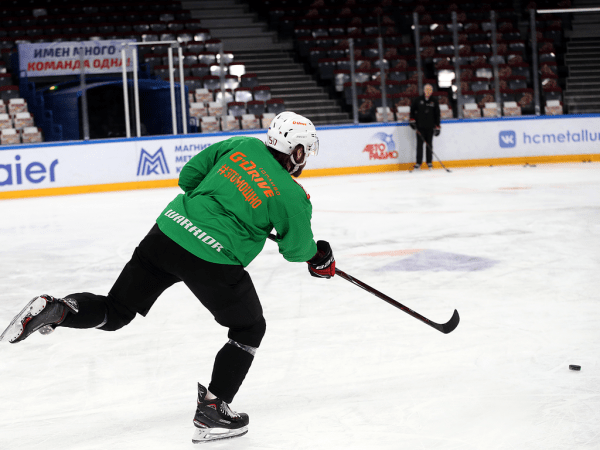 
        Бороться и проявлять характер | Алексей Емелин и Павел Дедунов перед третьей игрой серии с «Металлургом» (ВИДЕО+ФОТО)
      