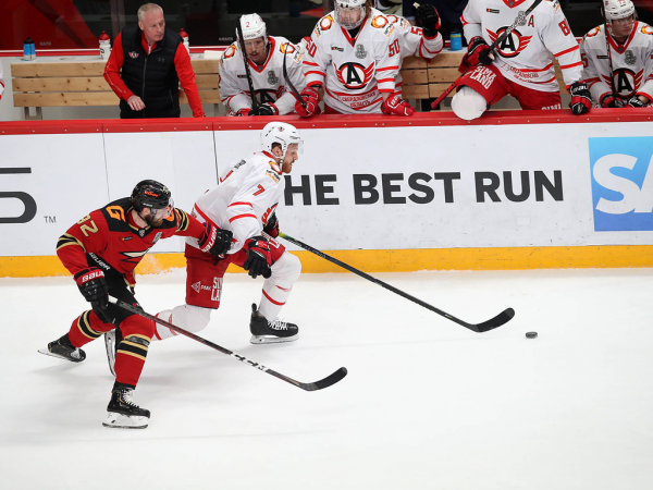 
        ПОДСЛУШАНО: старт плей-офф «Авангарда» | первый матч серии с «Автомобилистом» (ВИДЕО)
      