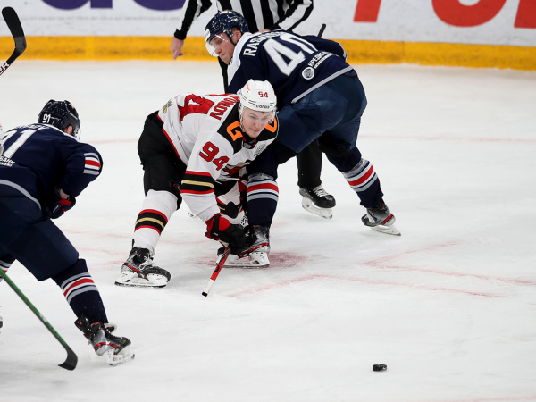 «Очень хорошо играли по системе, бились, блокировали броски». Комаров и Хартли после победы в третьем матче серии с «Металлургом»
«Очень хорошо играли по системе, бились, блокировали броски». Комаров и Хартли после победы в третьем матче серии с «Металлургом»