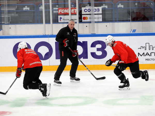 
        Бороться и проявлять характер | Алексей Емелин и Павел Дедунов перед третьей игрой серии с «Металлургом» (ВИДЕО+ФОТО)
      