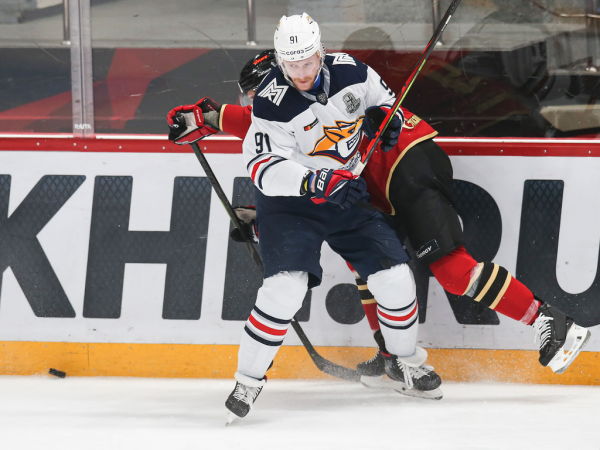 «После таких овертаймов на два года стареешь». Хартли, Шарипзянов и Толчинский после 2 матча 1/2 финала (ВИДЕО)
«После таких овертаймов на два года стареешь». Хартли, Шарипзянов и Толчинский после 2 матча 1/2 финала (ВИДЕО)