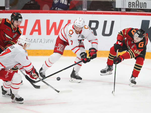 
        ПОДСЛУШАНО: старт плей-офф «Авангарда» | первый матч серии с «Автомобилистом» (ВИДЕО)
      