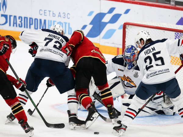 «После таких овертаймов на два года стареешь». Хартли, Шарипзянов и Толчинский после 2 матча 1/2 финала (ВИДЕО)
«После таких овертаймов на два года стареешь». Хартли, Шарипзянов и Толчинский после 2 матча 1/2 финала (ВИДЕО)