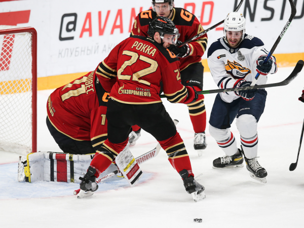 «После таких овертаймов на два года стареешь». Хартли, Шарипзянов и Толчинский после 2 матча 1/2 финала (ВИДЕО)
«После таких овертаймов на два года стареешь». Хартли, Шарипзянов и Толчинский после 2 матча 1/2 финала (ВИДЕО)