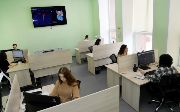 Кто замечает жалобы омичей в соцсетях? Интервью с руководителем омского ЦУРа