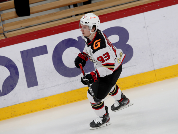 
        Ковальчук решает во втором овертайме! «Авангард» победил «Автомобилист» в четвёртом матче серии
      