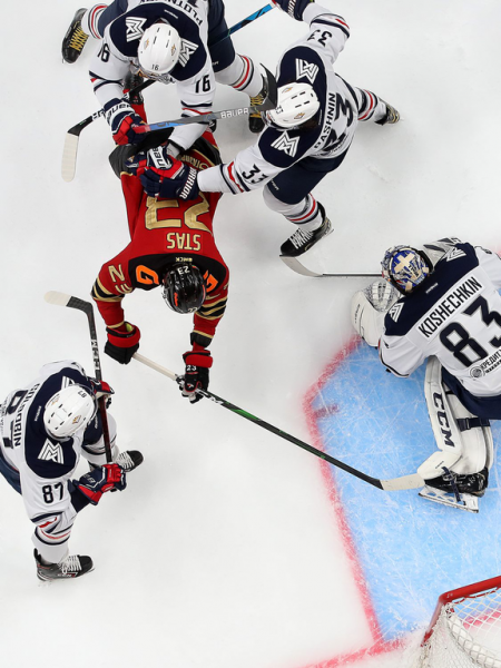 Толчинский приносит победу в овертайме! «Авангард» сравнял счёт в серии с «Магниткой»
Толчинский приносит победу в овертайме! «Авангард» сравнял счёт в серии с «Магниткой»