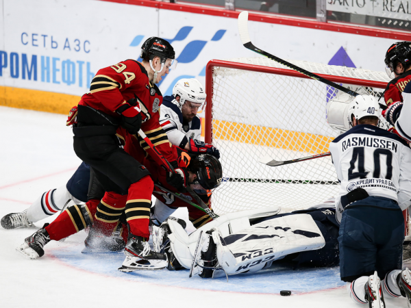 «После таких овертаймов на два года стареешь». Хартли, Шарипзянов и Толчинский после 2 матча 1/2 финала (ВИДЕО)
«После таких овертаймов на два года стареешь». Хартли, Шарипзянов и Толчинский после 2 матча 1/2 финала (ВИДЕО)