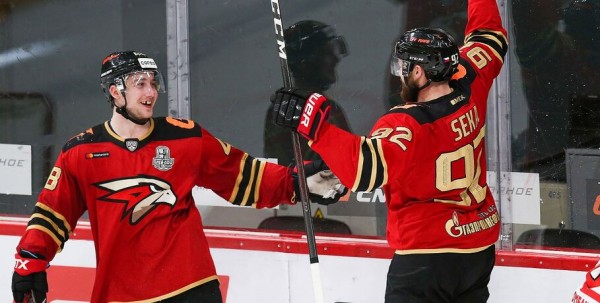 "Авангард" вышел во второй раунд плей-офф Кубка Гагарина