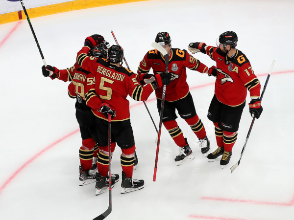 
        ПОДСЛУШАНО: старт плей-офф «Авангарда» | первый матч серии с «Автомобилистом» (ВИДЕО)
      