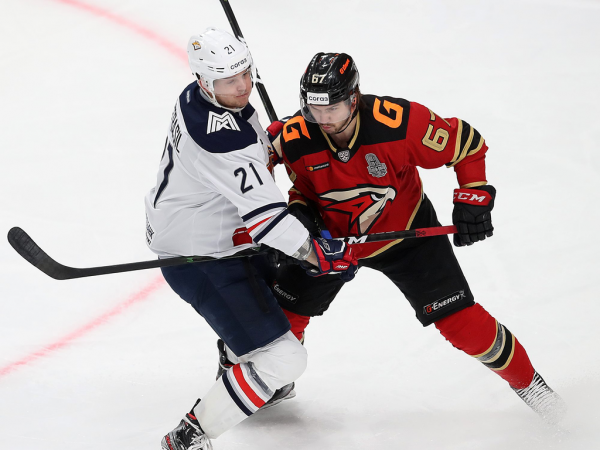 «После таких овертаймов на два года стареешь». Хартли, Шарипзянов и Толчинский после 2 матча 1/2 финала (ВИДЕО)
«После таких овертаймов на два года стареешь». Хартли, Шарипзянов и Толчинский после 2 матча 1/2 финала (ВИДЕО)