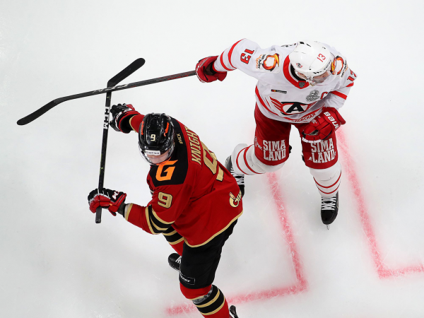 
        ПОДСЛУШАНО: старт плей-офф «Авангарда» | первый матч серии с «Автомобилистом» (ВИДЕО)
      