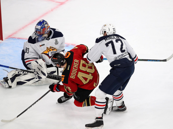 Толчинский приносит победу в овертайме! «Авангард» сравнял счёт в серии с «Магниткой»
Толчинский приносит победу в овертайме! «Авангард» сравнял счёт в серии с «Магниткой»