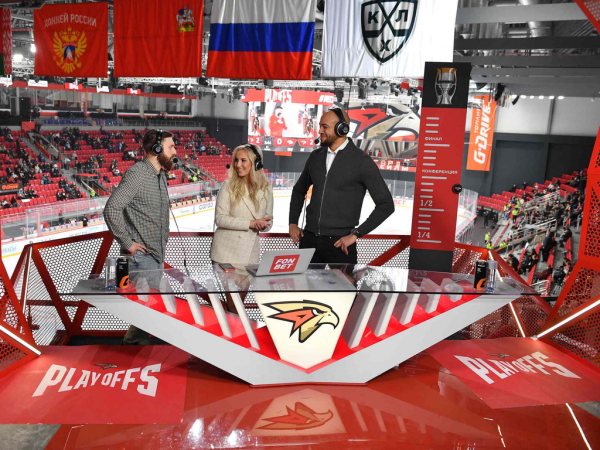 Хет-трик Найта выводит вперёд в серии! «Авангард» всухую победил «Магнитку» в пятом матче
Хет-трик Найта выводит вперёд в серии! «Авангард» всухую победил «Магнитку» в пятом матче