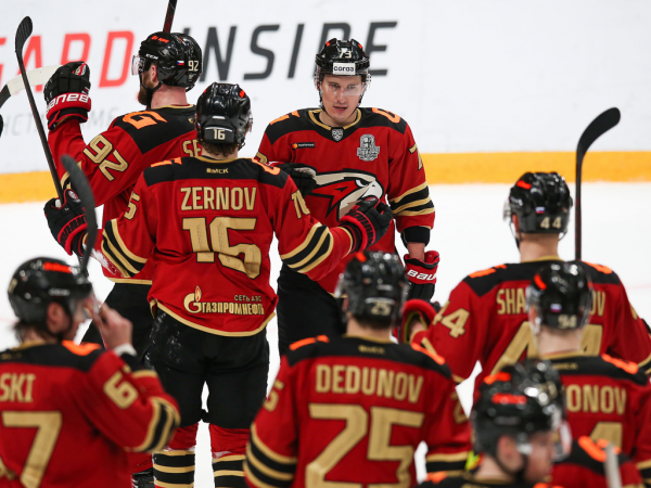 
        ПОДСЛУШАНО: старт плей-офф «Авангарда» | первый матч серии с «Автомобилистом» (ВИДЕО)
      