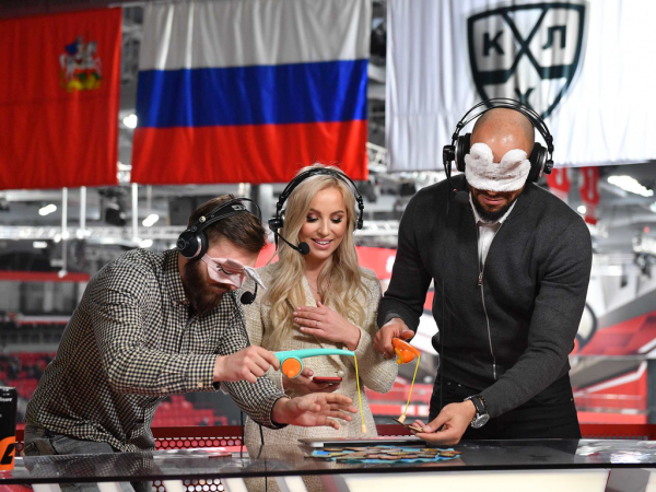 Хет-трик Найта выводит вперёд в серии! «Авангард» всухую победил «Магнитку» в пятом матче
Хет-трик Найта выводит вперёд в серии! «Авангард» всухую победил «Магнитку» в пятом матче