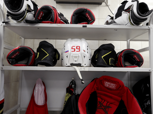 
        Ковальчук решает во втором овертайме! «Авангард» победил «Автомобилист» в четвёртом матче серии
      