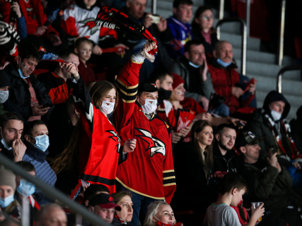 «После таких овертаймов на два года стареешь». Хартли, Шарипзянов и Толчинский после 2 матча 1/2 финала (ВИДЕО)
«После таких овертаймов на два года стареешь». Хартли, Шарипзянов и Толчинский после 2 матча 1/2 финала (ВИДЕО)