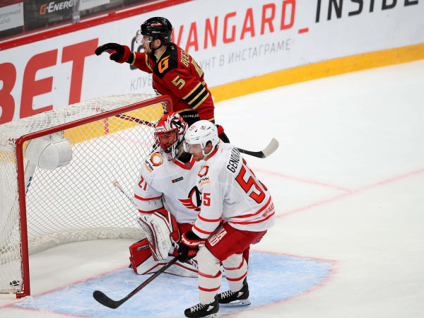 
        Прошли первый раунд плей-офф! «Авангард» победил «Автомобилист» в пятом матче серии
      