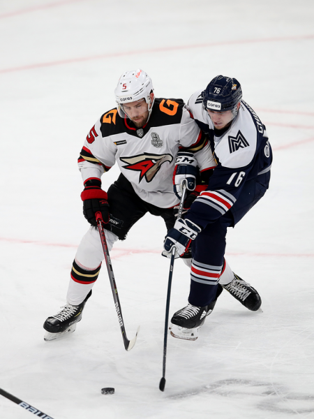 «Очень хорошо играли по системе, бились, блокировали броски». Комаров и Хартли после победы в третьем матче серии с «Металлургом»
«Очень хорошо играли по системе, бились, блокировали броски». Комаров и Хартли после победы в третьем матче серии с «Металлургом»