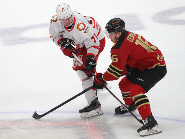 
        Прошли первый раунд плей-офф! «Авангард» победил «Автомобилист» в пятом матче серии
      