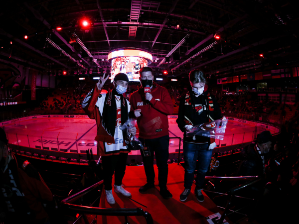 Толчинский приносит победу в овертайме! «Авангард» сравнял счёт в серии с «Магниткой»
Толчинский приносит победу в овертайме! «Авангард» сравнял счёт в серии с «Магниткой»