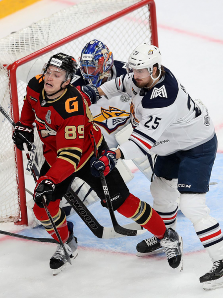 «После таких овертаймов на два года стареешь». Хартли, Шарипзянов и Толчинский после 2 матча 1/2 финала (ВИДЕО)
«После таких овертаймов на два года стареешь». Хартли, Шарипзянов и Толчинский после 2 матча 1/2 финала (ВИДЕО)