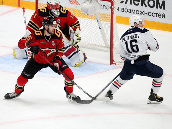 
        «Нужно по максимуму использовать наши сильные стороны». Буше, Емелин и Береглазов о противостоянии с «Металлургом»
      